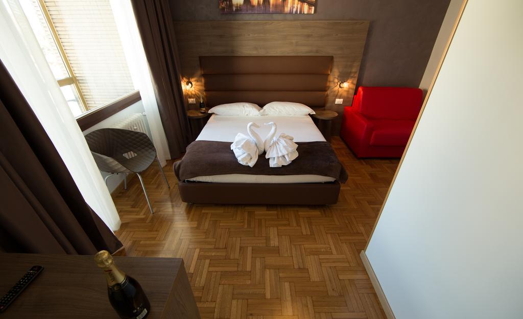 Bed & Breakfast Love Of 3*
